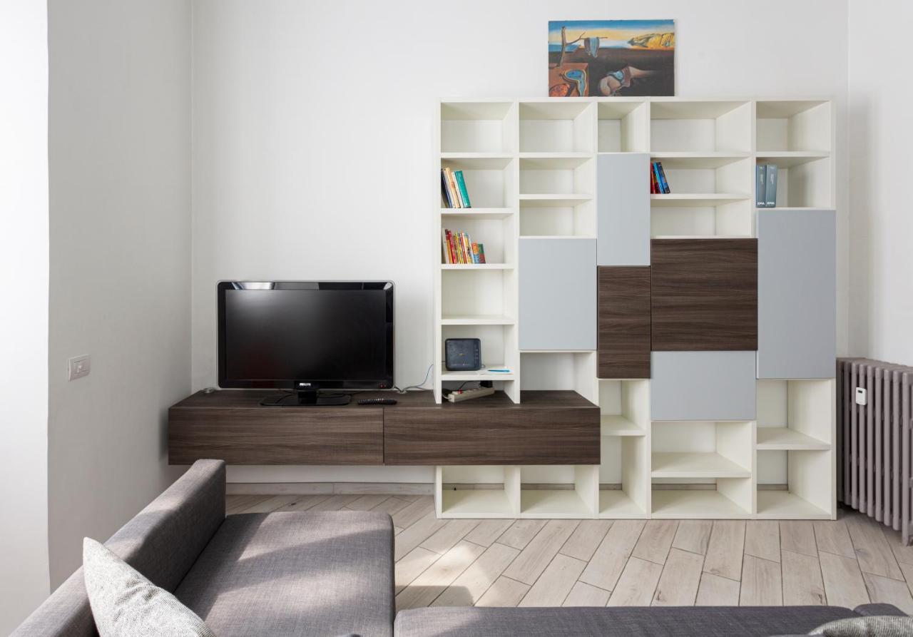 Spacious Retreat Steps From Lambrate Metro- Via Pacini Milánó Kültér fotó